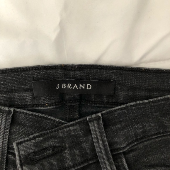 High Rise Distressed Ripped Skinny Jeans - Picture 3 of 8